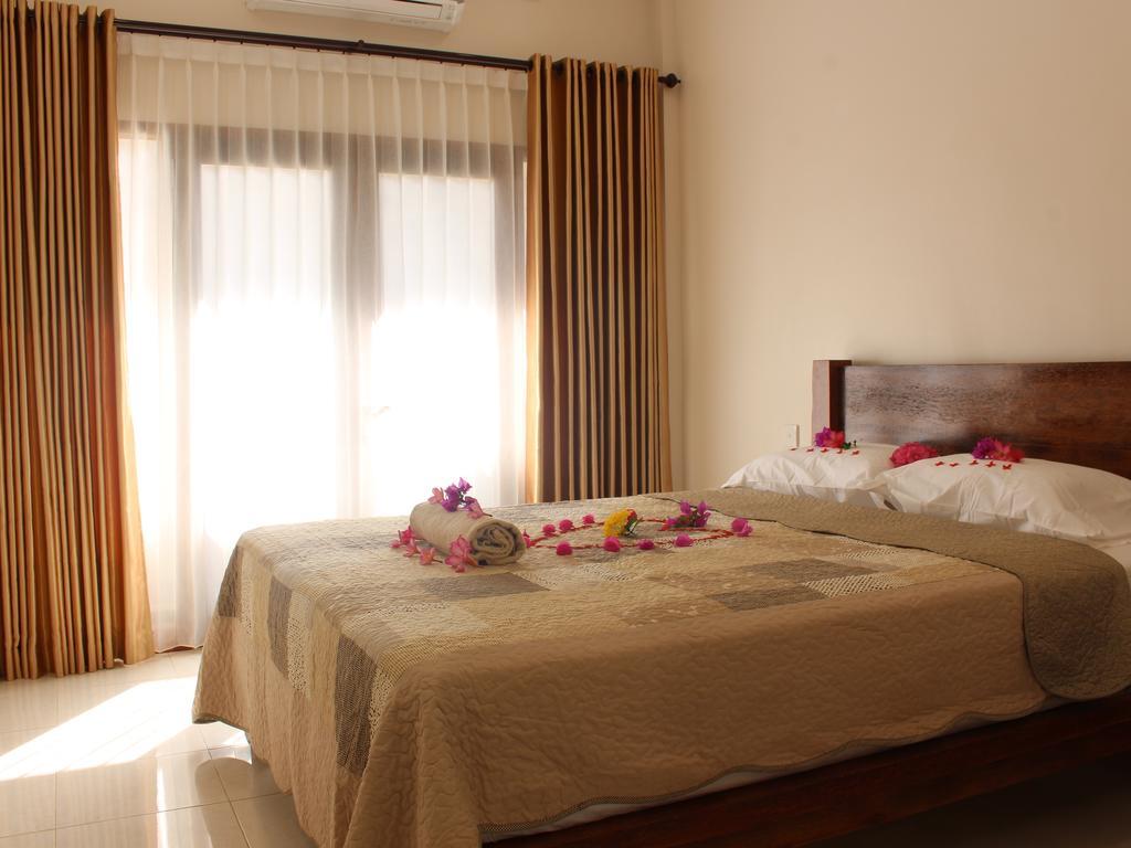 Hotel Kampoeng Senggigi Mangsit Exteriér fotografie
